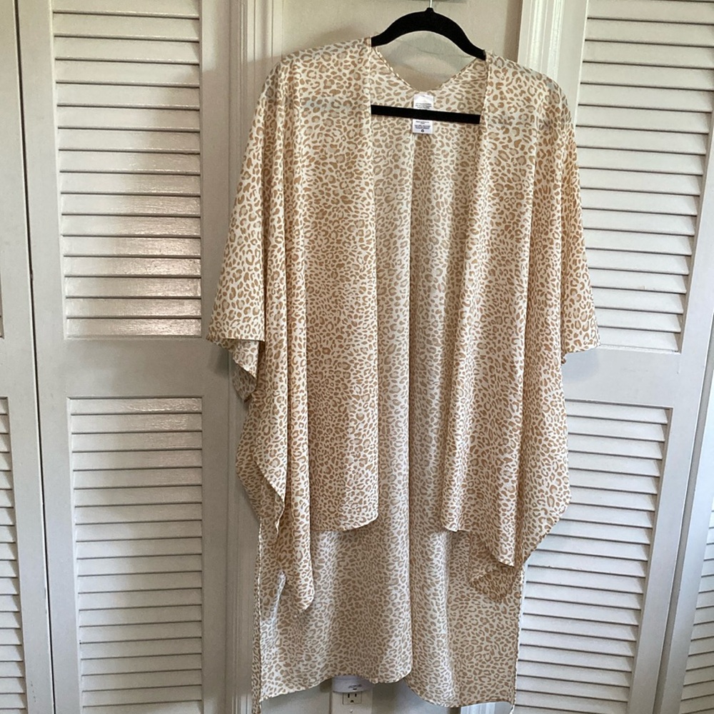 Leopard kimono